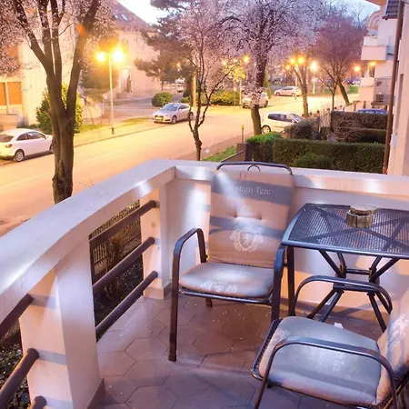 Apartment Cubo Maksimir 1 Zagreb Exterior photo